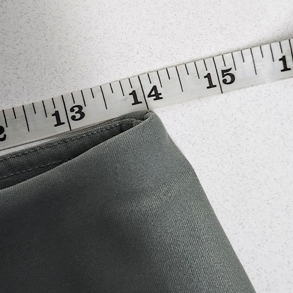 VOGO Athletica cropped leggings green large - Picture 11 of 11